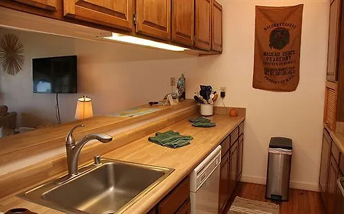 Molokai Vacation Properties - Paniolo Hale ホテル